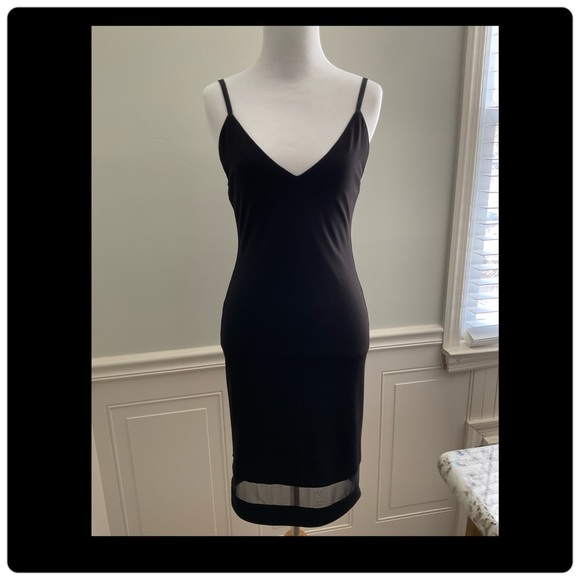 Alice&Olivia Black “Cate” Mesh Stripe V-Neck LBD NWOT - Picture 4 of 12